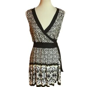Tribal NWT plunging mini dress